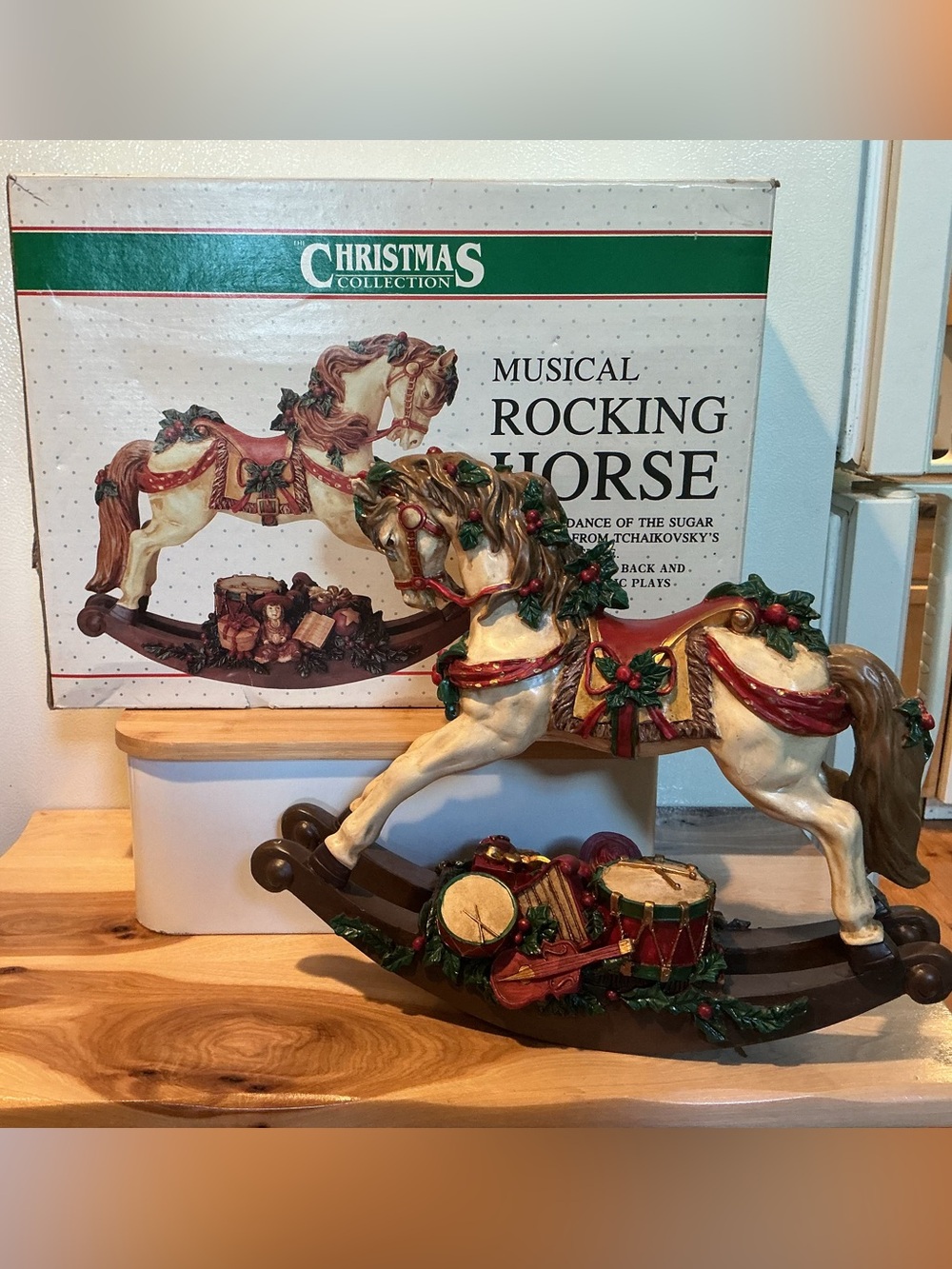 VINTAGE 1991 MUSICAL ROCKING HORSE NUTCRACKER SUITE Giny Inc.